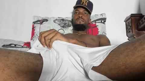 Snapshot of tyson__karter chatting on 12/03/25, 02:26 david online show from 12/03/25, 02:26