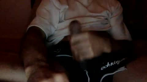 Snapshot of u1f33f chatting on 11/26/25, 09:21 yaya online show from 11/26/25, 09:21