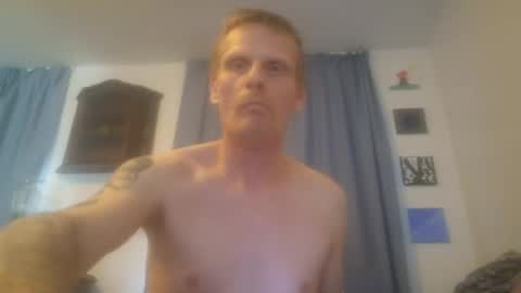 Snapshot of u2232739082 chatting on 06/19/26, 02:54 u2232739082 online show from 06/19/26, 02:54