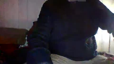 Snapshot of u_caught_us chatting on 01/05/25, 02:27 u_caught_us online show from 01/05/25, 02:27