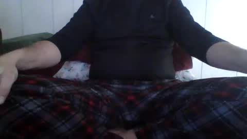 Snapshot of u_caught_us chatting on 01/05/25, 05:30 u_caught_us online show from 01/05/25, 05:30