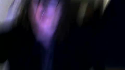 Snapshot of ucloudd chatting on 11/22/25, 09:58 ucloudd online show from 11/22/25, 09:58