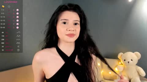 Lili online show from 02/09/25, 07:19