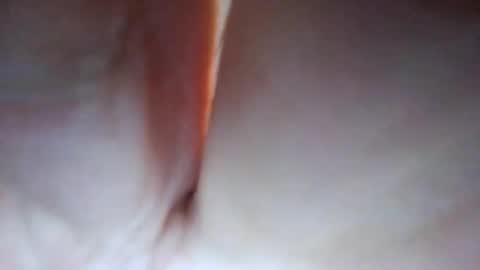 Snapshot of uglyyounlad chatting on 12/22/25, 12:35 uglyyounlad online show from 12/22/25, 12:35