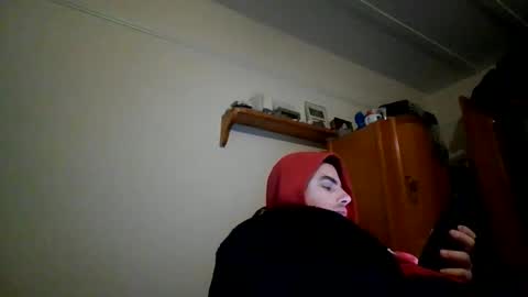 Snapshot of uglyyounlad chatting on 01/08/26, 02:47 uglyyounlad online show from 01/08/26, 02:47