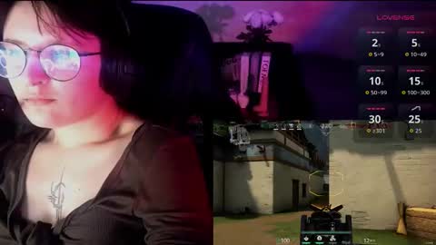 Snapshot of uhm_vickie chatting on 10/16/25, 03:13 Vickie online show from 10/16/25, 03:13