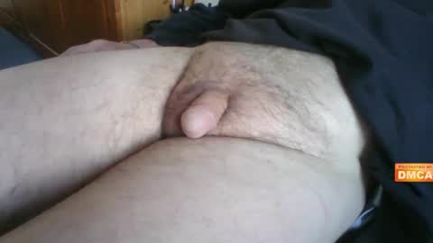 Snapshot of uk_exhibitionist70 chatting on 01/06/25, 01:19 Hairy UK guy online show from 01/06/25, 01:19