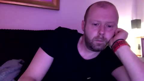 Snapshot of ukmatty3 chatting on 03/15/26, 07:20 ukmatty3 online show from 03/15/26, 07:20