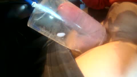 Snapshot of ukpumper chatting on 10/23/25, 09:30 ukpumper online show from 10/23/25, 09:30