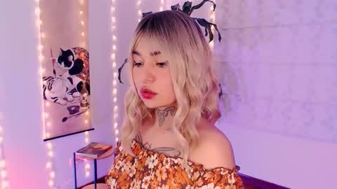 Snapshot of ulala_martina chatting on 03/25/26, 02:28 Martina online show from 03/25/26, 02:28