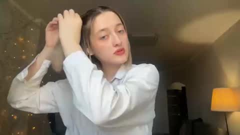 Snapshot of ulavisounnaraj chatting on 11/13/25, 11:31 Emily online show from 11/13/25, 11:31