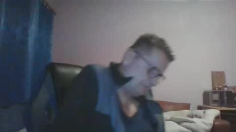 Snapshot of ulmeni4 chatting on 12/21/24, 06:23 ulmeni4 online show from 12/21/24, 06:23