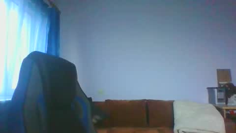 ulmeni4 online show from 11/10/25, 06:01