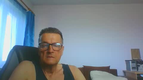 Snapshot of ulmeni7 chatting on 03/14/26, 09:15 ulmeni7 online show from 03/14/26, 09:15