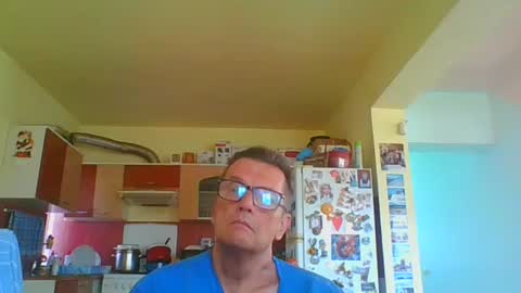 ulmeni7 online show from 04/19/26, 12:26