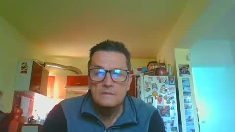 ulmeni7 online show from 04/30/26, 05:36