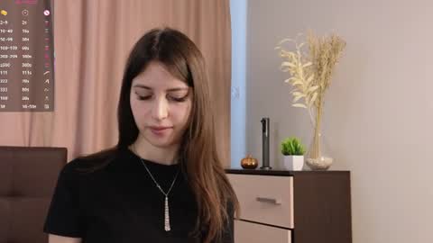 Liliane online show from 06/16/26, 05:43