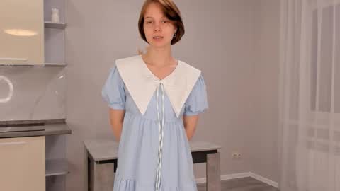 Snapshot of umbravelour chatting on 11/25/25, 03:23 Kira online show from 11/25/25, 03:23