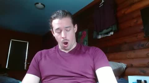 Snapshot of umphreak42 chatting on 02/27/25, 04:43 Andrew online show from 02/27/25, 04:43