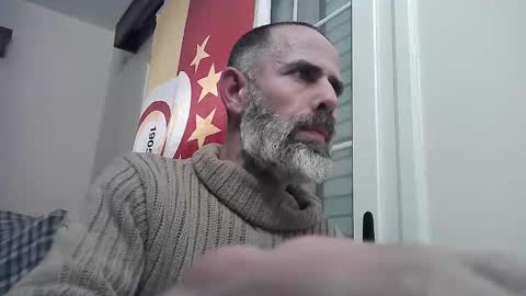 Snapshot of umutlu003 chatting on 02/08/26, 10:35 Umutlu003 online show from 02/08/26, 10:35