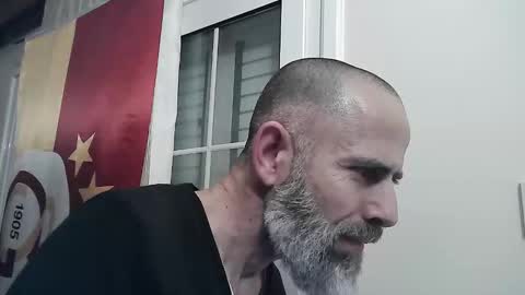 Snapshot of umutlu003 chatting on 04/04/26, 01:26 Umutlu003 online show from 04/04/26, 01:26