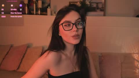 Snapshot of una_medisson chatting on 04/04/26, 10:24 Una online show from 04/04/26, 10:24