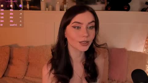 Snapshot of una_medisson chatting on 04/23/26, 01:02 Una online show from 04/23/26, 01:02