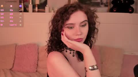 Snapshot of una_medisson chatting on 06/12/26, 10:03 Una online show from 06/12/26, 10:03