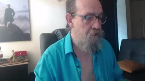 Snapshot of uncle_hottiecb chatting on 07/02/26, 03:29 Uncle Hottie online show from 07/02/26, 03:29