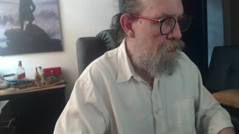 Snapshot of uncle_hottiecb chatting on 07/04/26, 06:03 Uncle Hottie online show from 07/04/26, 06:03
