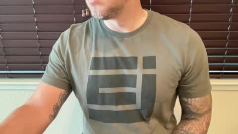 Snapshot of uncleblazer10 chatting on 02/24/25, 05:09 uncleblazer10 online show from 02/24/25, 05:09