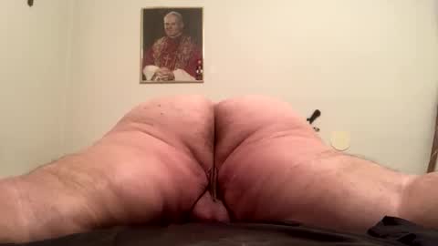 Hairy Sally online show from 10/23/25, 01:27