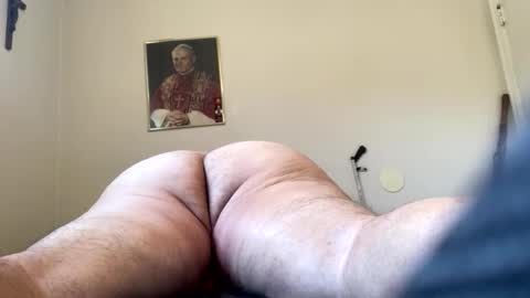 Hairy Sally online show from 11/22/25, 03:22