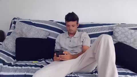 uncut_dick123455 online show from 04/27/26, 11:08