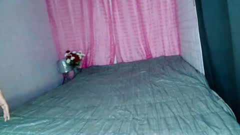Snapshot of uncut_queen chatting on 07/07/26, 12:57 LOVELY JANE online show from 07/07/26, 12:57