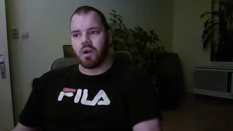 Snapshot of uncut_strong chatting on 12/14/24, 09:45 Uncut Strong online show from 12/14/24, 09:45