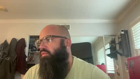 Snapshot of uncutbeard129840 chatting on 06/08/26, 01:55 uncutbeard129840 online show from 06/08/26, 01:55