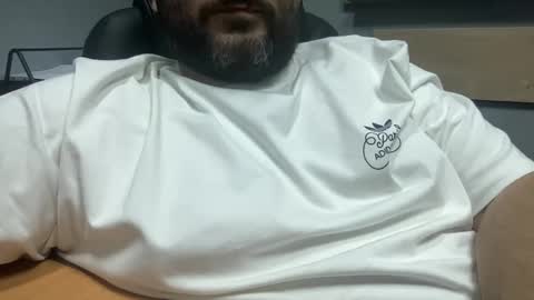 Snapshot of uncutdude321 chatting on 09/26/25, 11:47 uncutdude321 online show from 09/26/25, 11:47