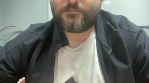 Snapshot of uncutdude321 chatting on 09/29/25, 10:42 uncutdude321 online show from 09/29/25, 10:42