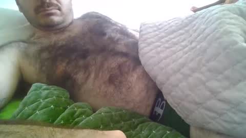 Snapshot of uncutgems818 chatting on 03/13/26, 09:10 uncutgems818 online show from 03/13/26, 09:10