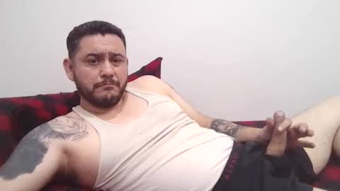 Snapshot of uncutmex6 chatting on 12/29/24, 09:06 uncutmex6 online show from 12/29/24, 09:06