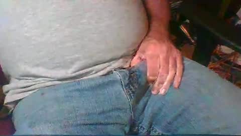 uncutmike7x5 online show from 12/25/24, 02:25