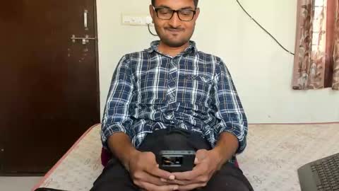 Snapshot of uncutraja chatting on 12/05/24, 04:31 uncutraja online show from 12/05/24, 04:31