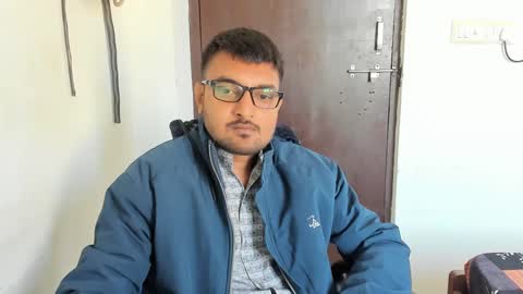 Snapshot of uncutraja chatting on 01/01/25, 04:39 uncutraja online show from 01/01/25, 04:39