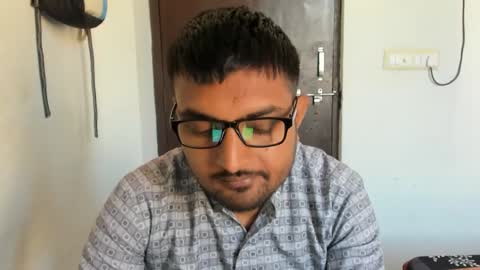 Snapshot of uncutraja chatting on 01/03/25, 04:44 uncutraja online show from 01/03/25, 04:44