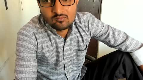 Snapshot of uncutraja chatting on 02/14/25, 04:04 uncutraja online show from 02/14/25, 04:04