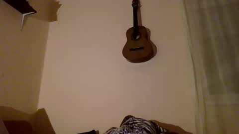 Snapshot of underguy19 chatting on 10/04/25, 08:51 underguy19 online show from 10/04/25, 08:51