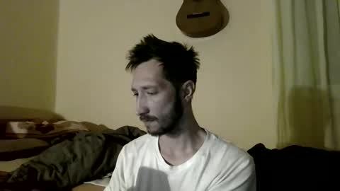 Snapshot of underguy19 chatting on 10/15/25, 08:53 underguy19 online show from 10/15/25, 08:53