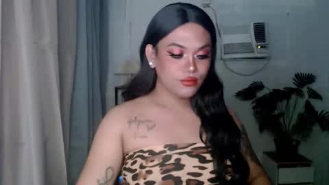 Snapshot of unforgettable_sin chatting on 09/17/25, 11:01 Bella Shamara Odett online show from 09/17/25, 11:01