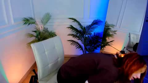 Call me Mira  thumbs up its make me happy online show from 11/16/25, 08:47